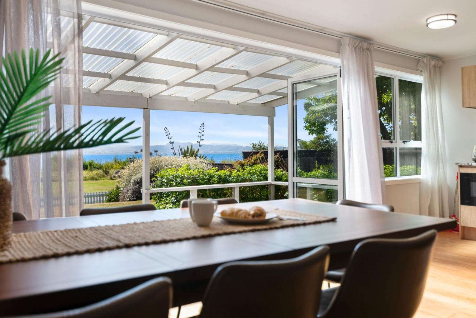 Ngongotaha Lakeside Home Rotorua Buitenkant foto