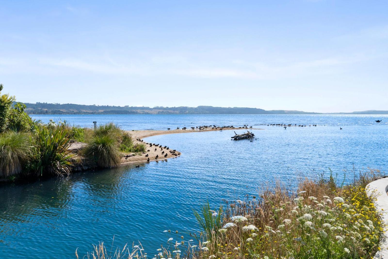Ngongotaha Lakeside Home Rotorua Buitenkant foto